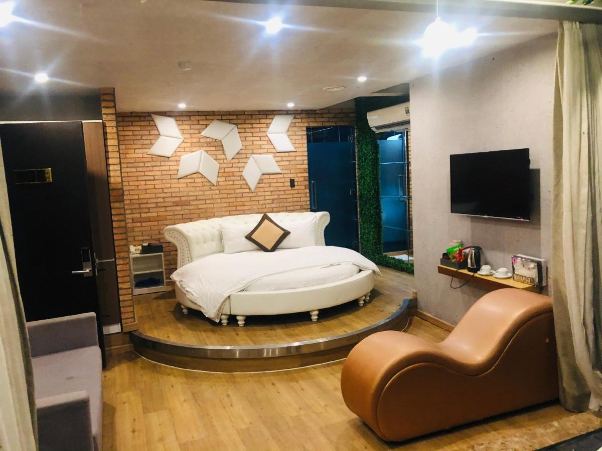 Bonita Tht (adults Only) Love hotel