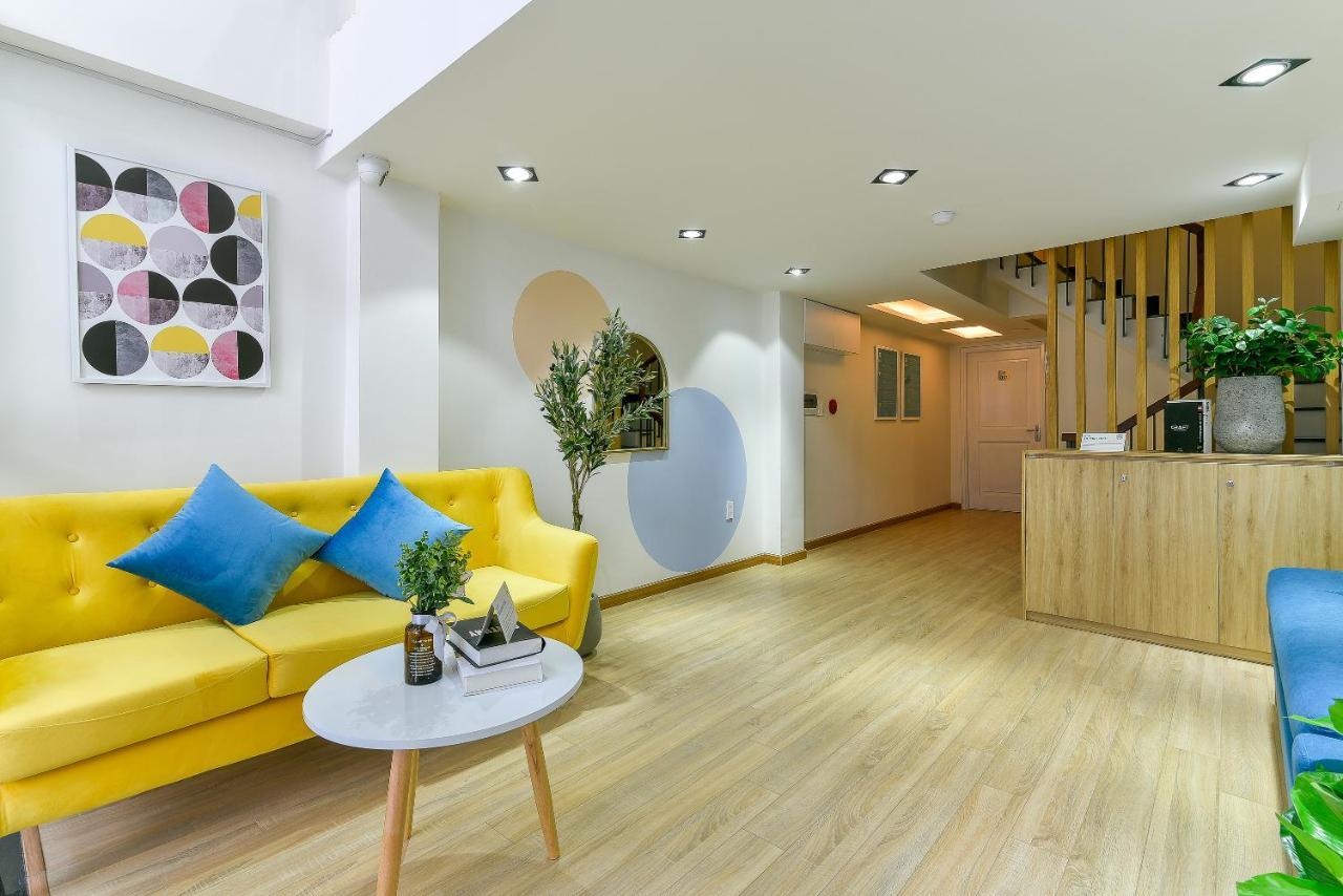 Apartment Cozrum Homes Aurora House