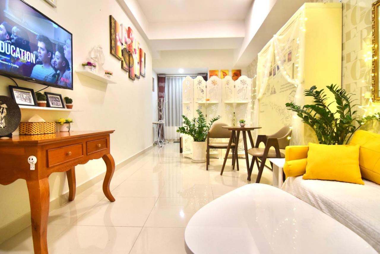 Apartment Rivergate - Luxury Across D1 - Free Pool,gym,netflix Ho Chi Minh City