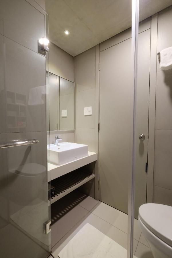 Binh An - Minimal Style Serviced Apartment *