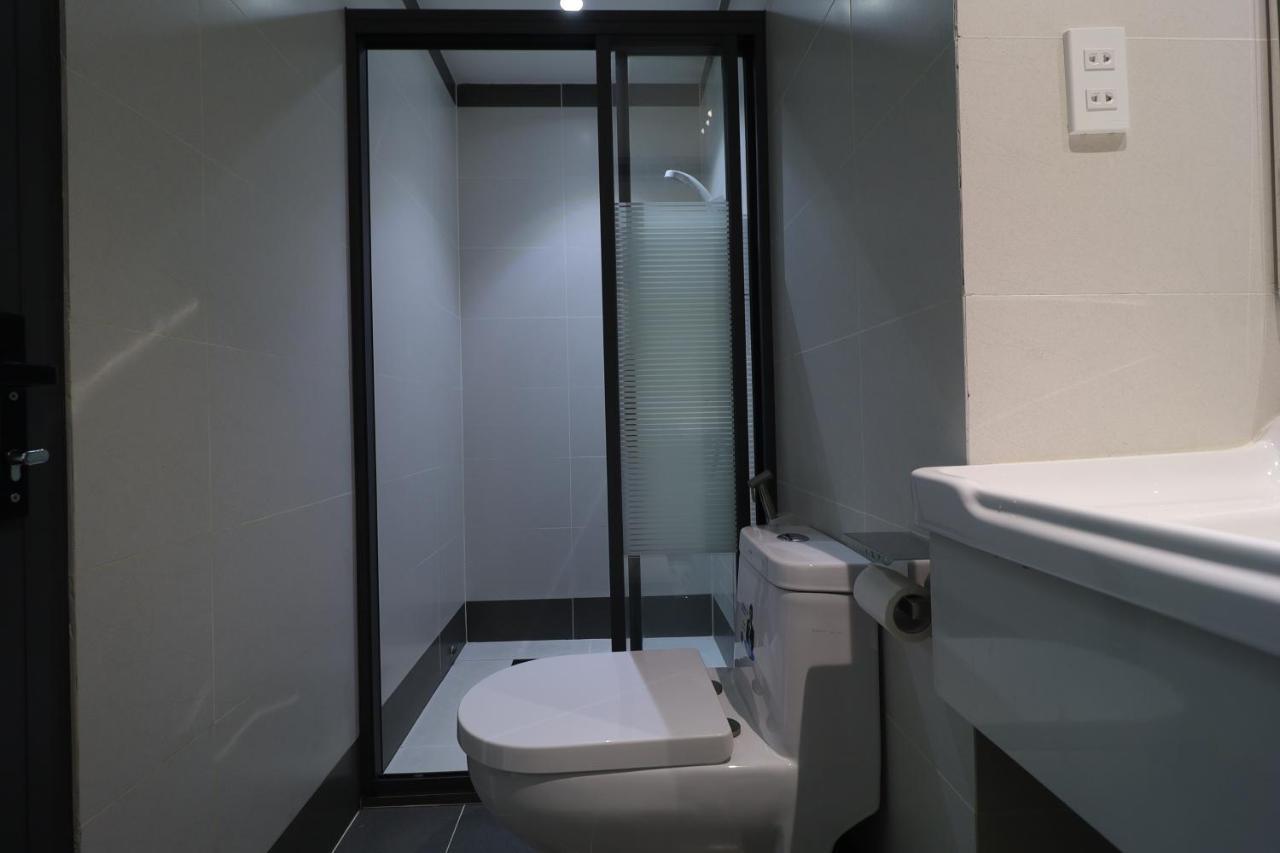 Hotel Reddoorz Plus & Cloud 9 Quang Trung