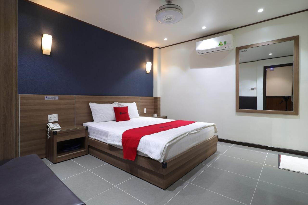 Reddoorz Plus & Cloud 9 Quang Trung 2*