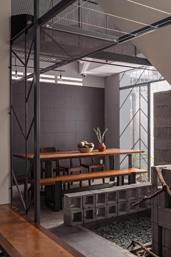 Aqua House * Ho Chi Minh City