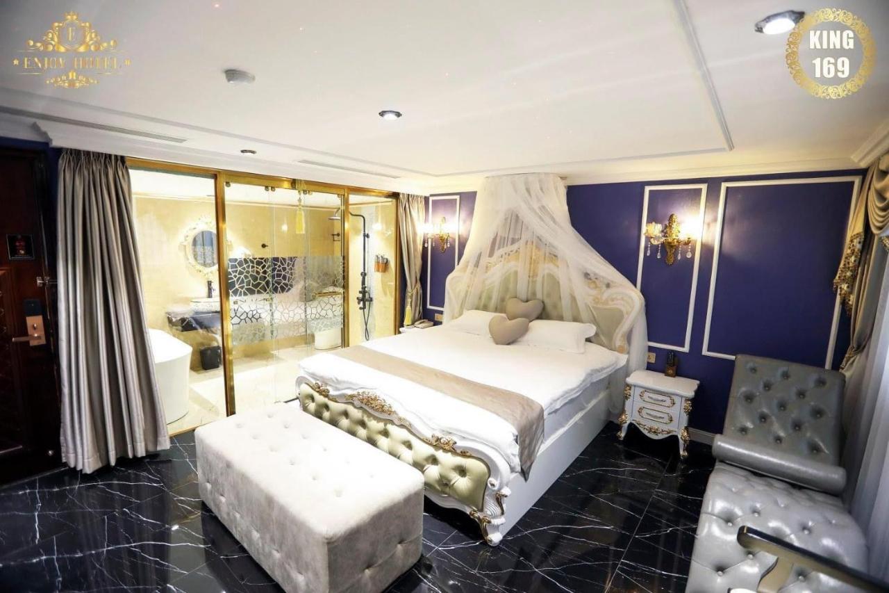 Enjoy 7 Hotel 4*