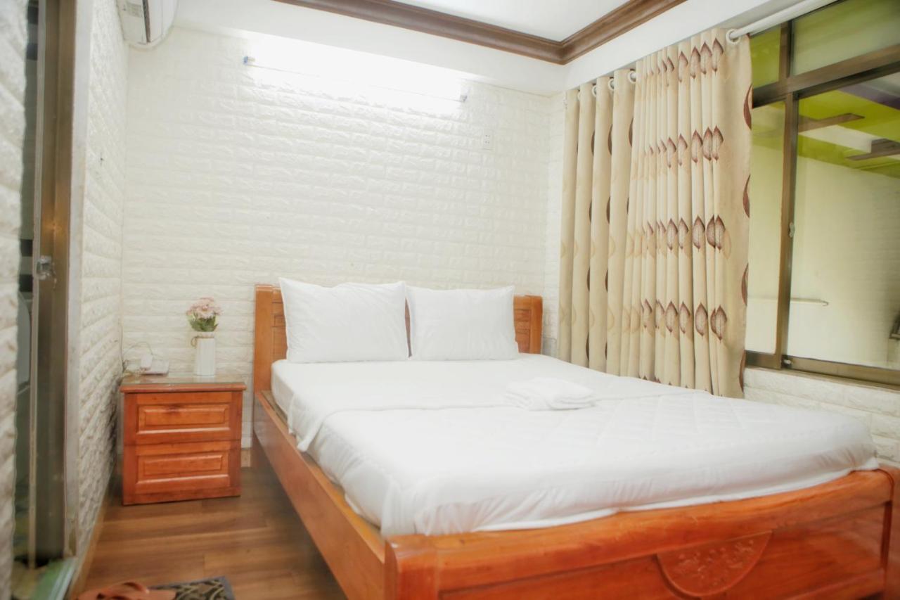 Ly Ly 2 Hotel