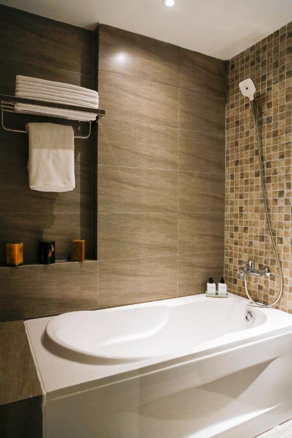Sen Service Apartment *