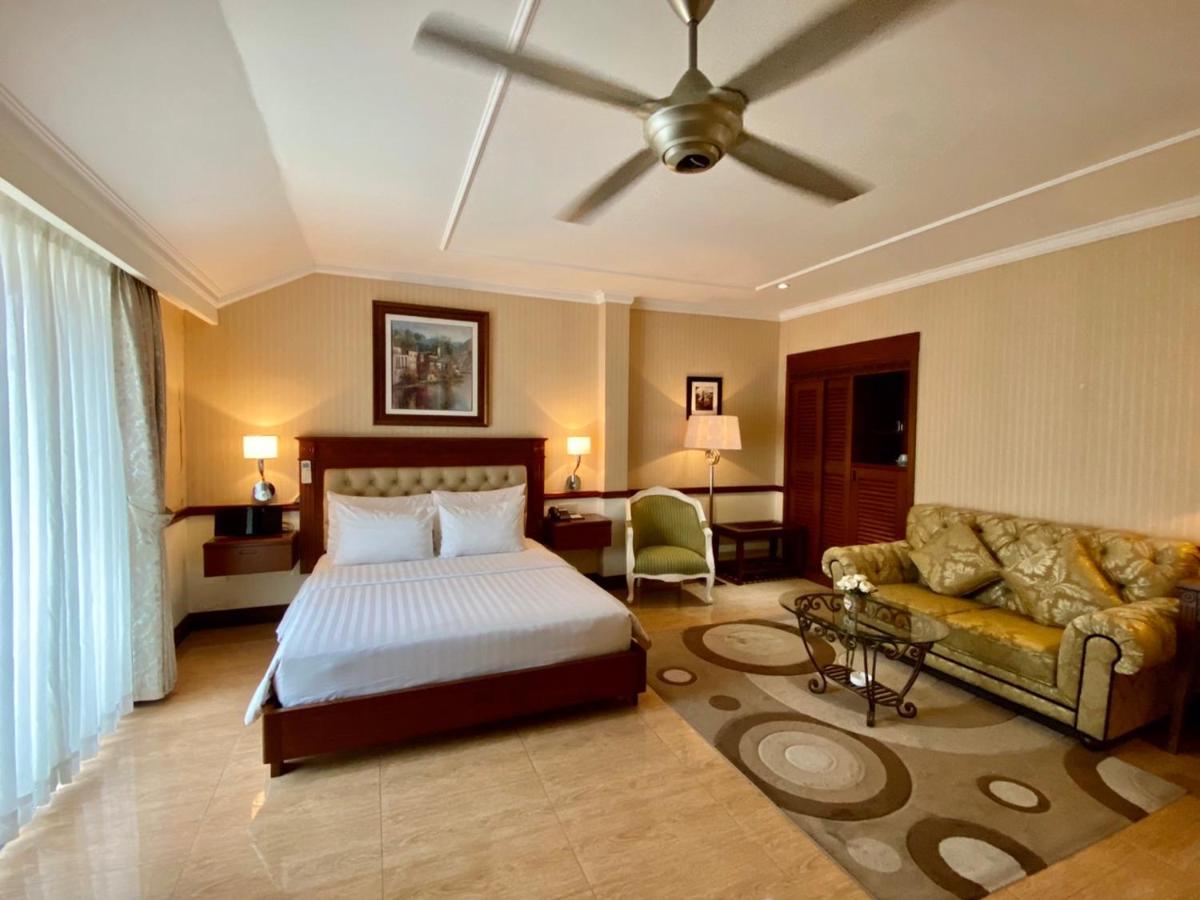 & Residences Swimming Pool
