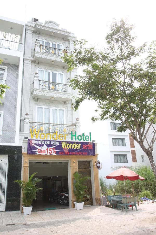 Hotel Wonder *