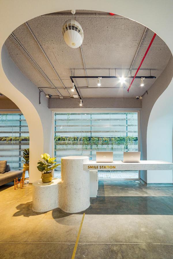 Meander Saigon Hotel 2*