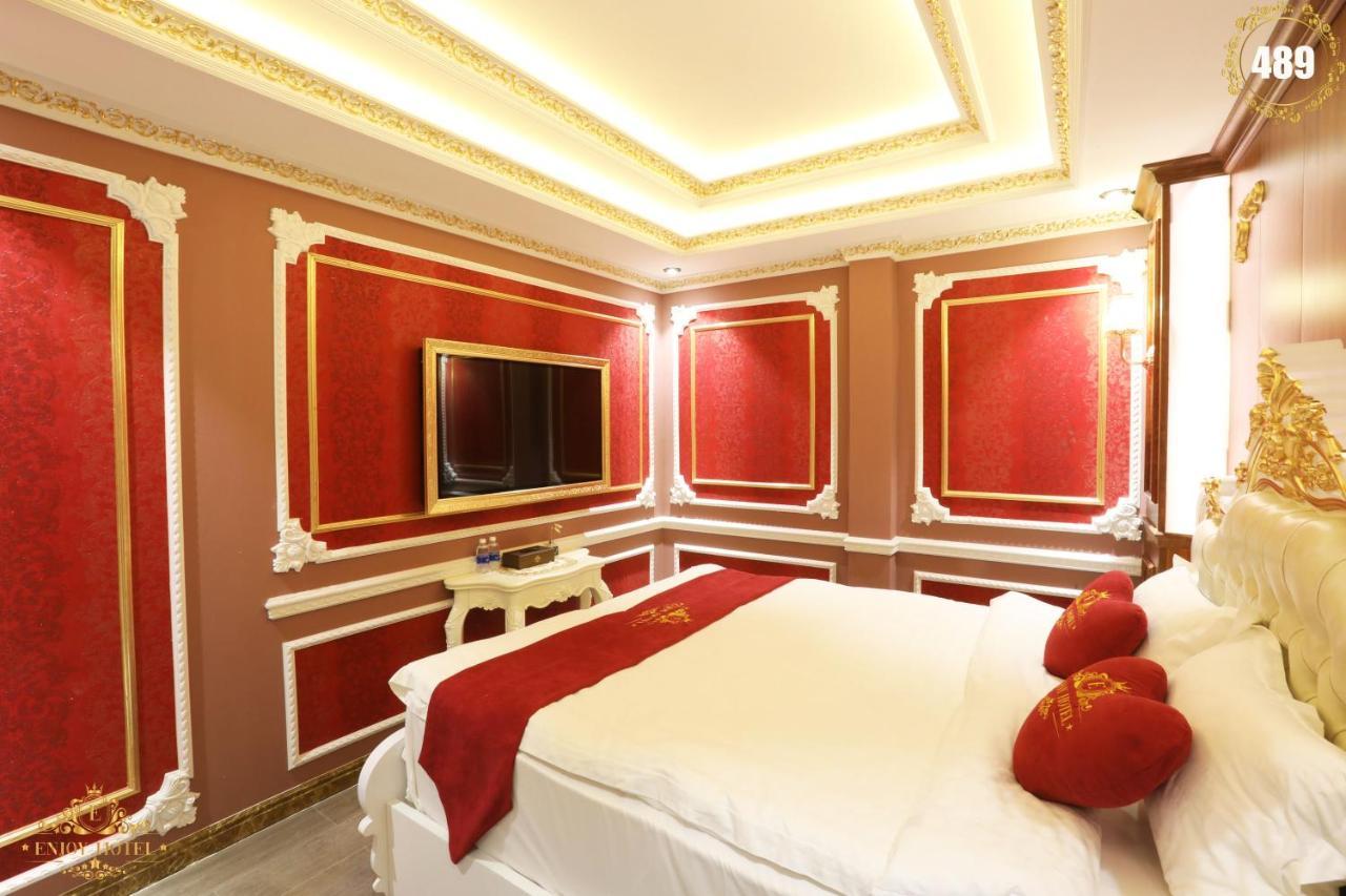 Rosa Love hotel *