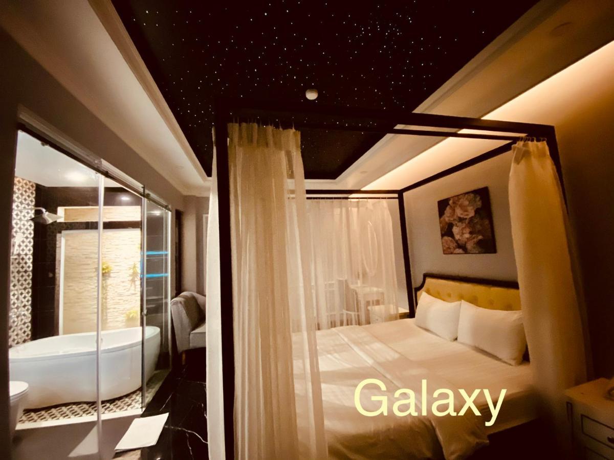 Hotel La Galerie 3*