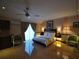 & Residences Swimming Pool Aparthotel 2*