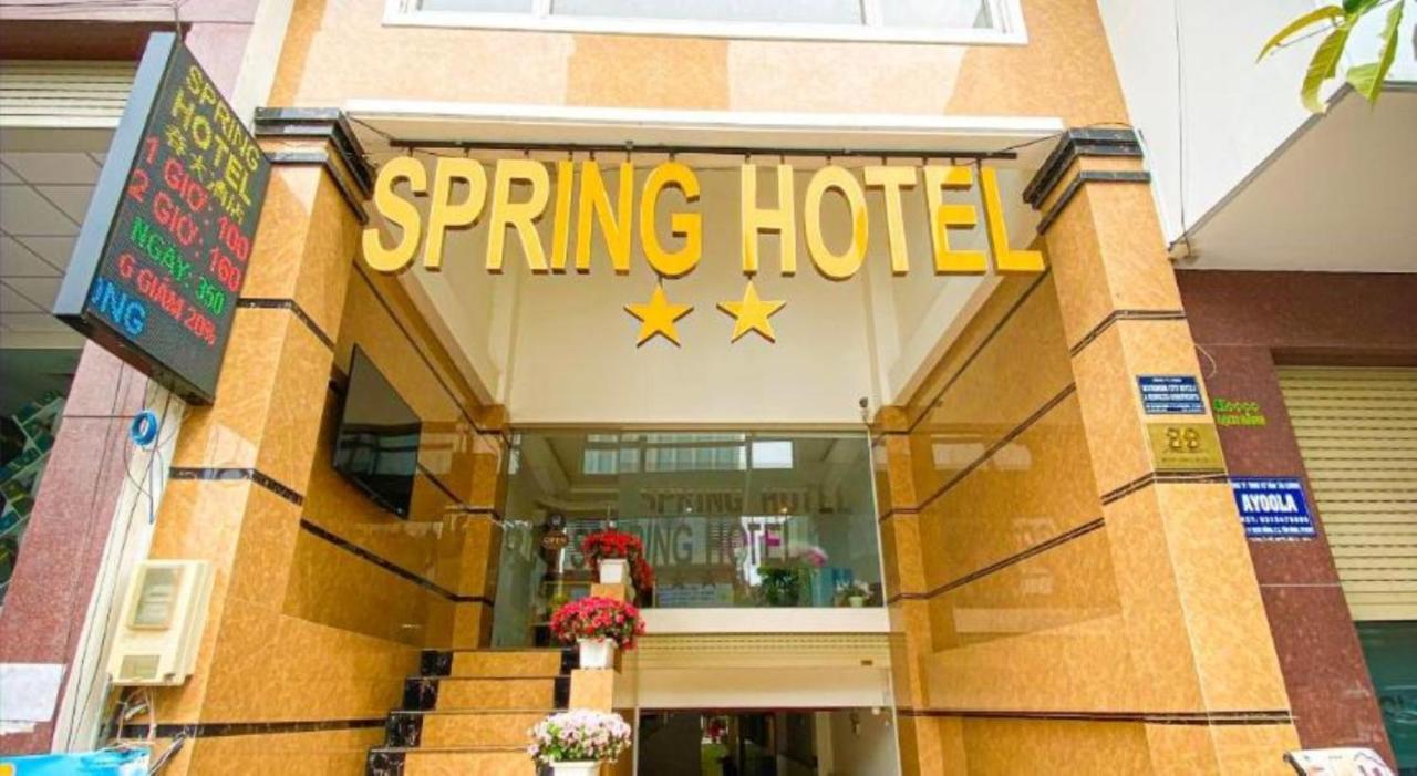 Spring Airport 2*