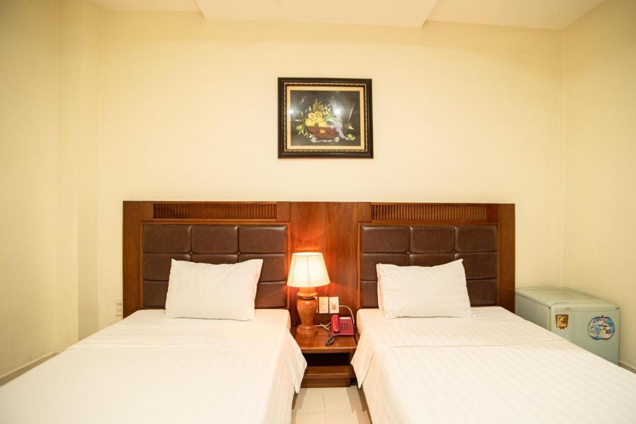 Binh Hung Hotel 2*