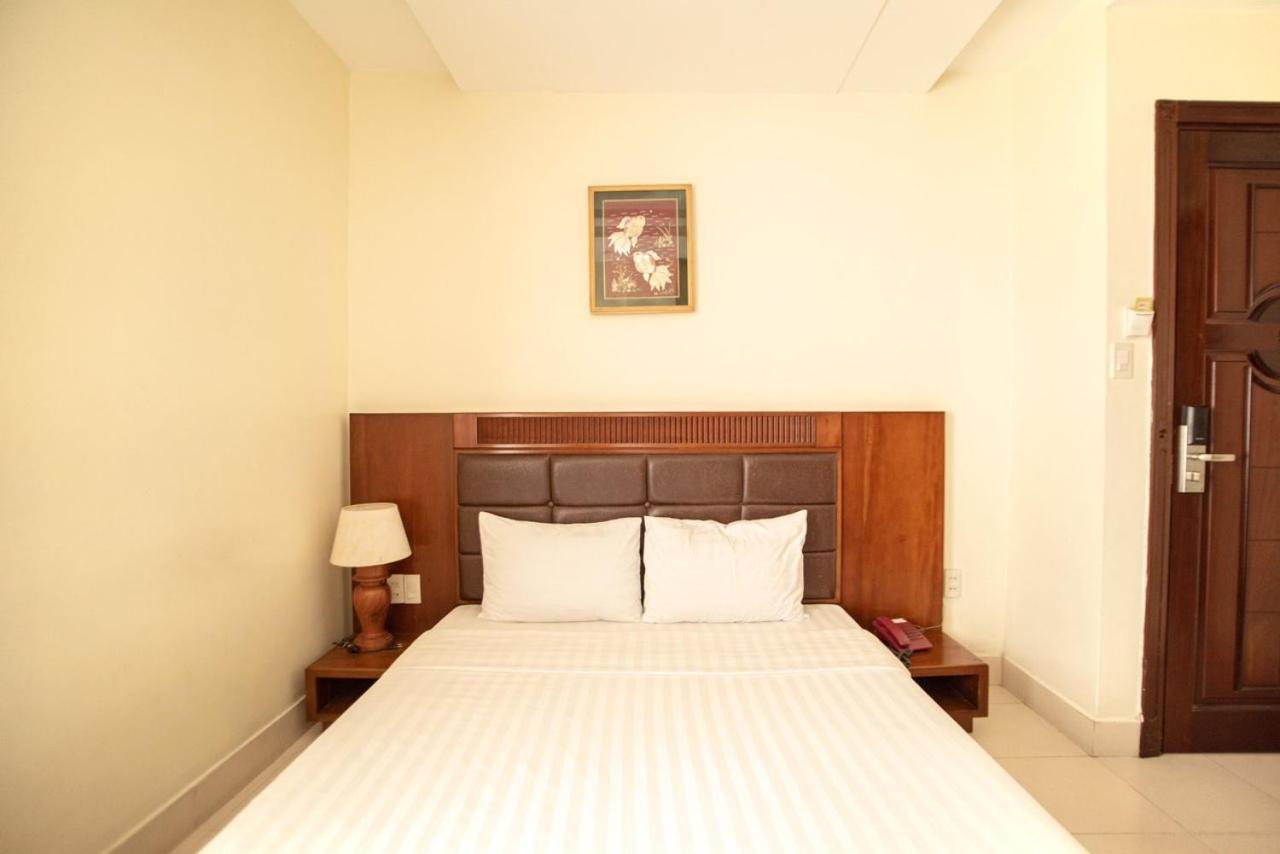 Binh Hung Hotel 2*