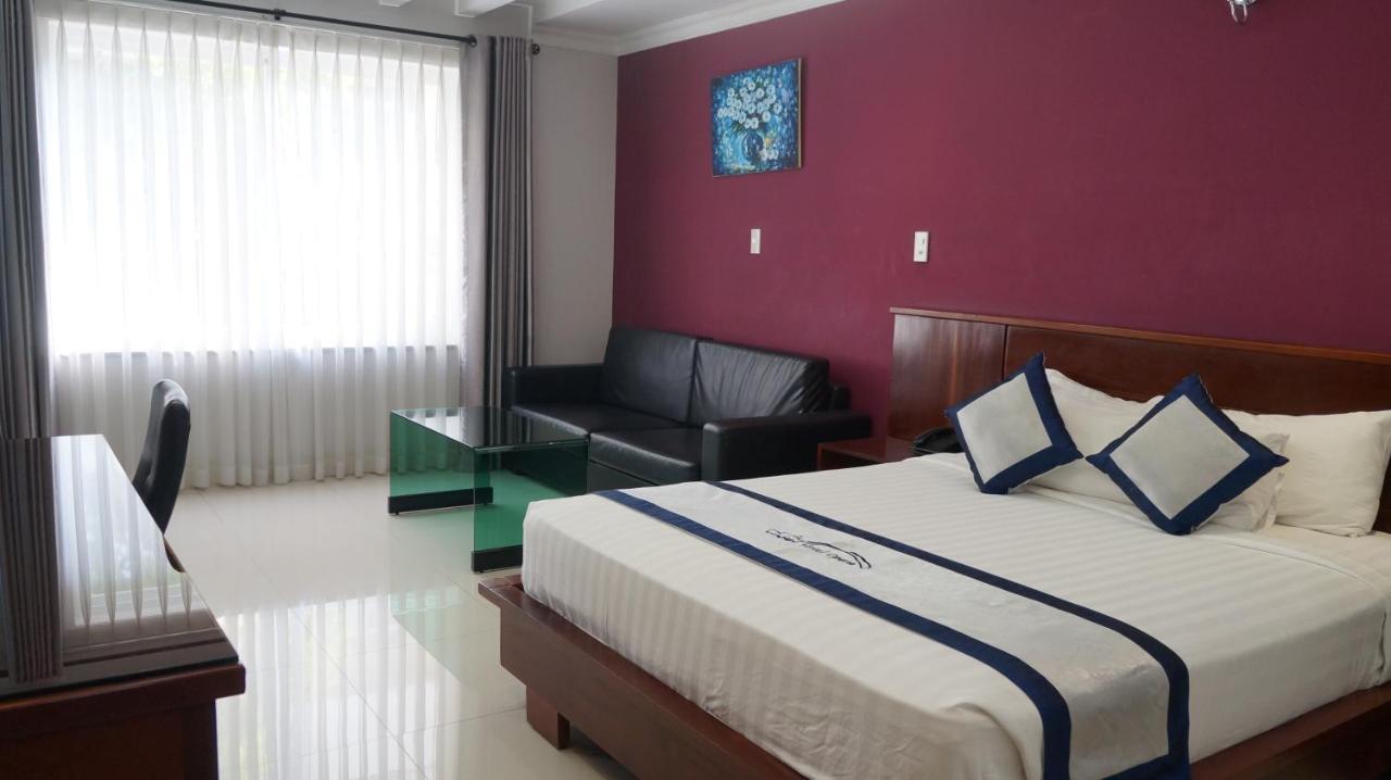 Opera Hotel