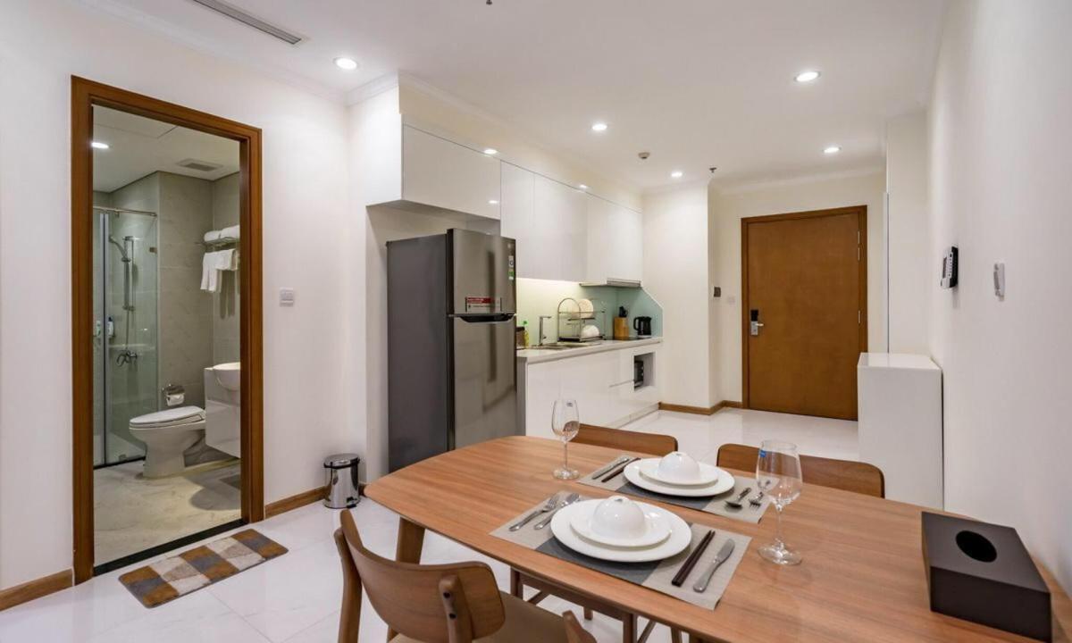 Cherry Homeapart Vinhomes Park * TP. Hồ Chí Minh