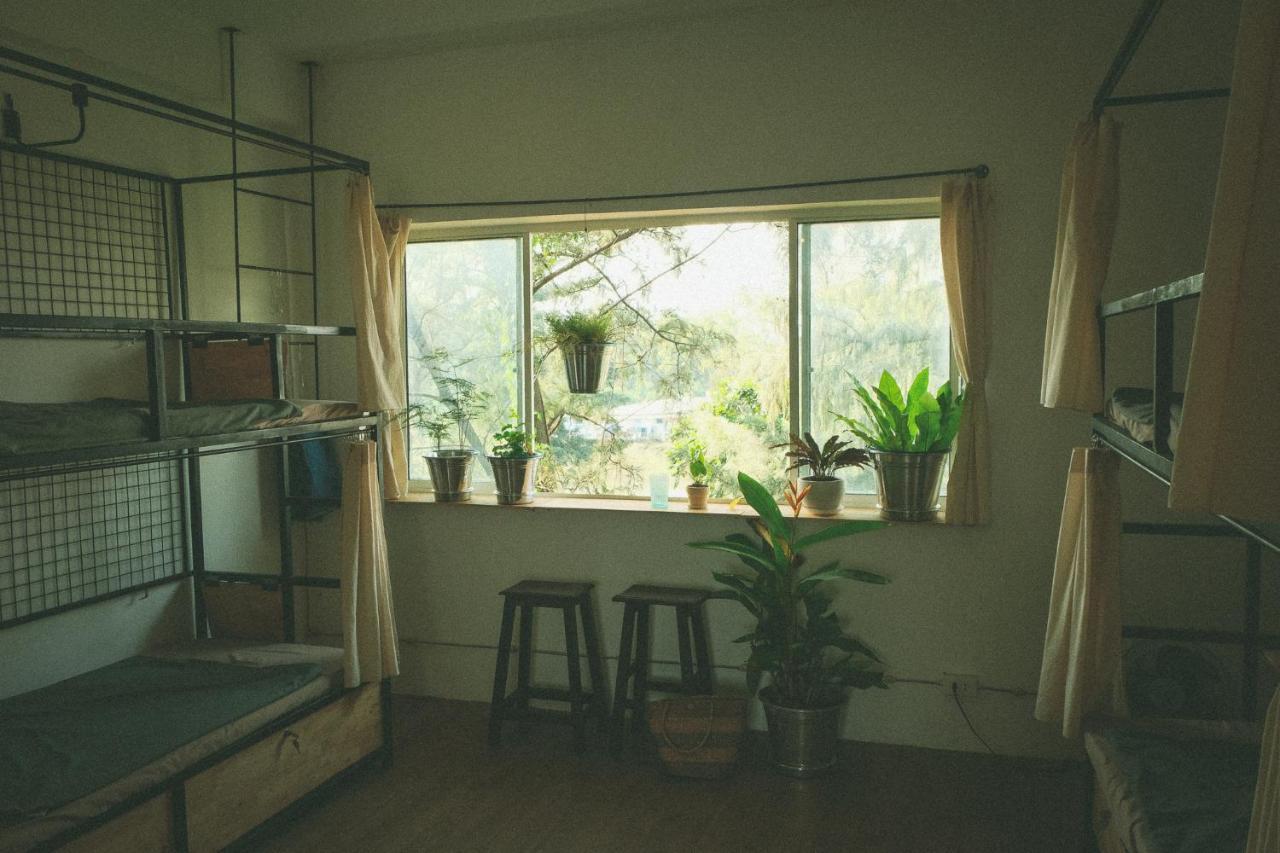 Homestay - Male Shared Dorm - View Song Tren Ban Dao Thanh Da - Binh Thanh - Sai Gon Homestay