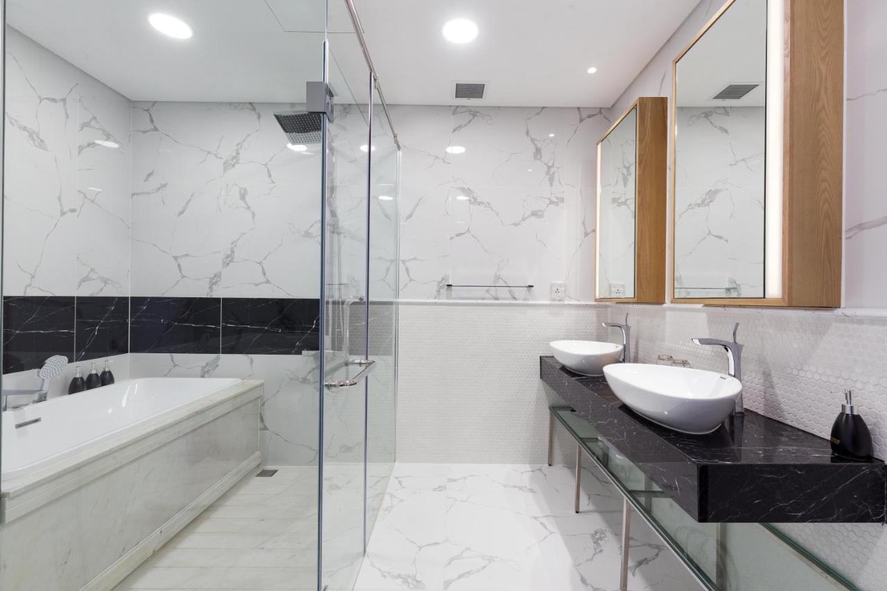 Sunwah Pearl Golden House-amazing River View ,3 Br Apartment