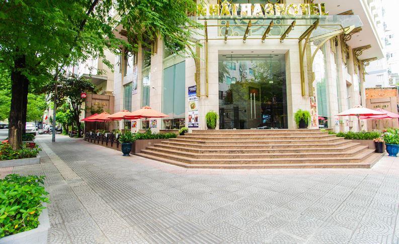 Nhat Ha L'opera 4*