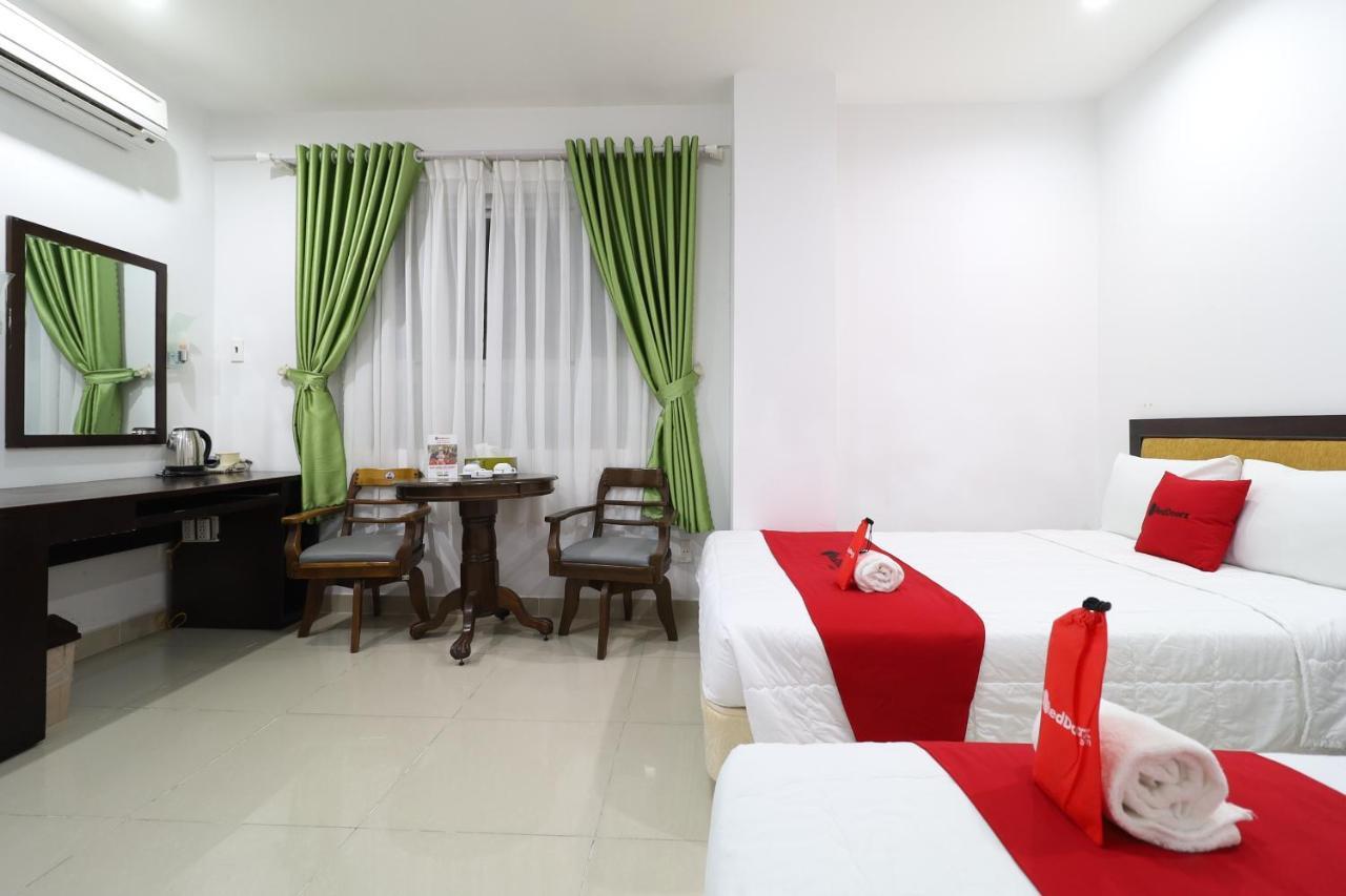 Reddoorz Saigon Modern 2 Ba Vi 3*