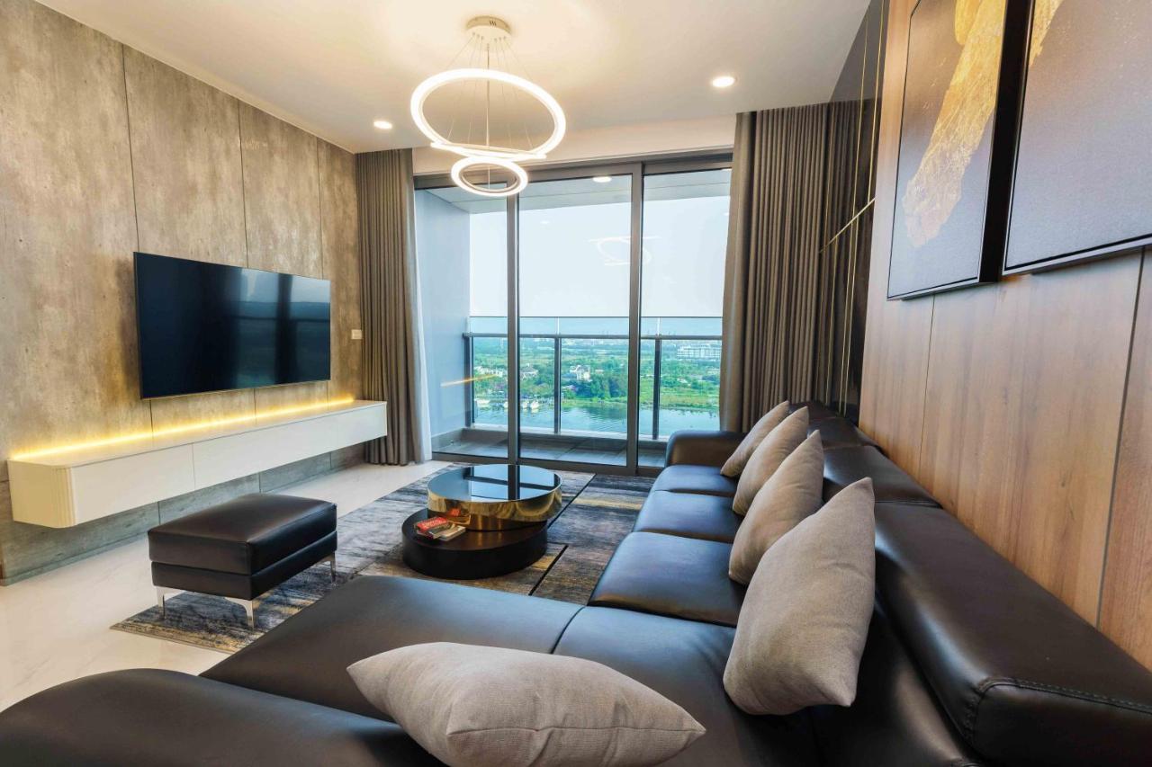 Sunwah Pearl Golden House-amazing River View ,3 Br Ho Chi Minh City