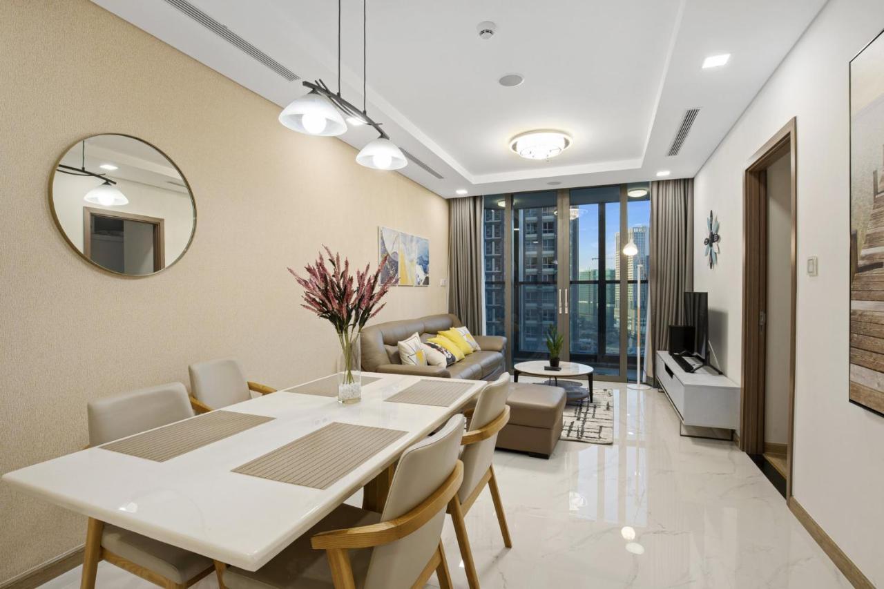 Landmark 81 *
