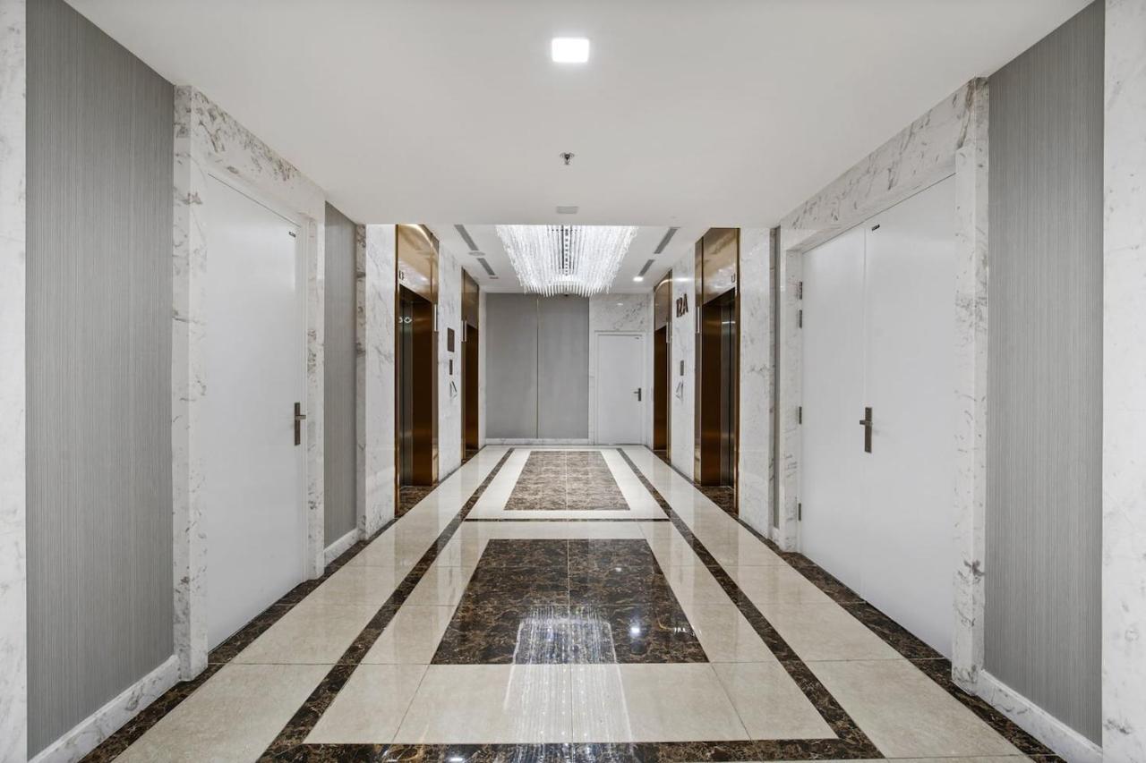 Apartment Landmark 81 *