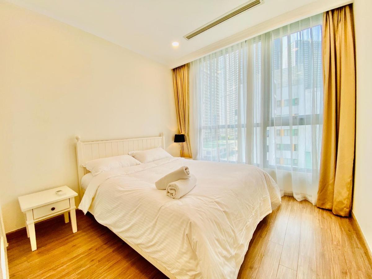 Vinhomes Landmark 81 - Luxstay Condotel Aparthotel *