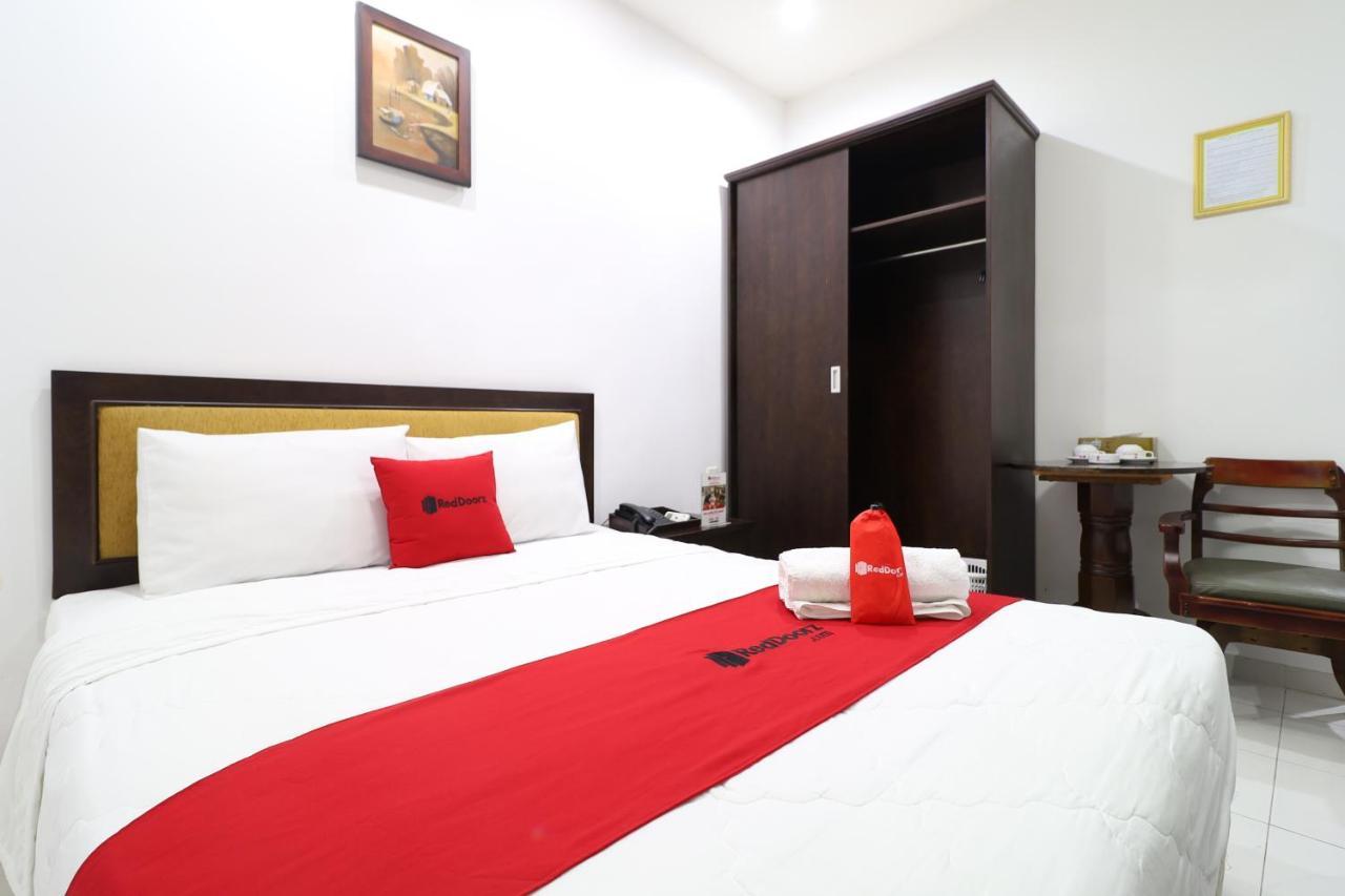 Reddoorz Saigon Modern 2 Ba Vi