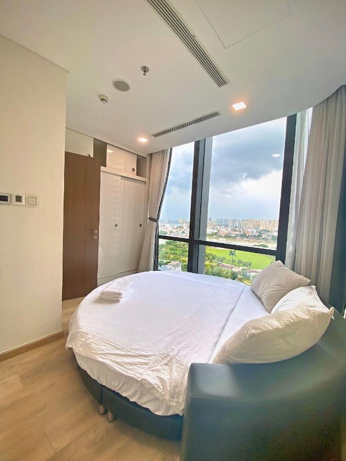 Landmark 81 - Airbnb Apartment