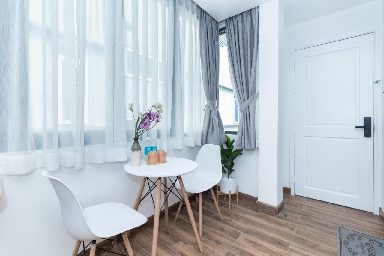 Cozrum Homes Charming Corner 2 Apartment