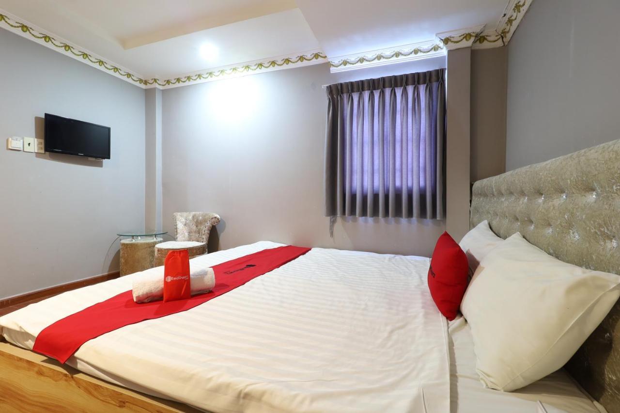 Reddoorz Bui Vien Walking Street Hotel
