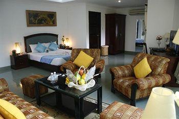 Hotel Universe Saigon