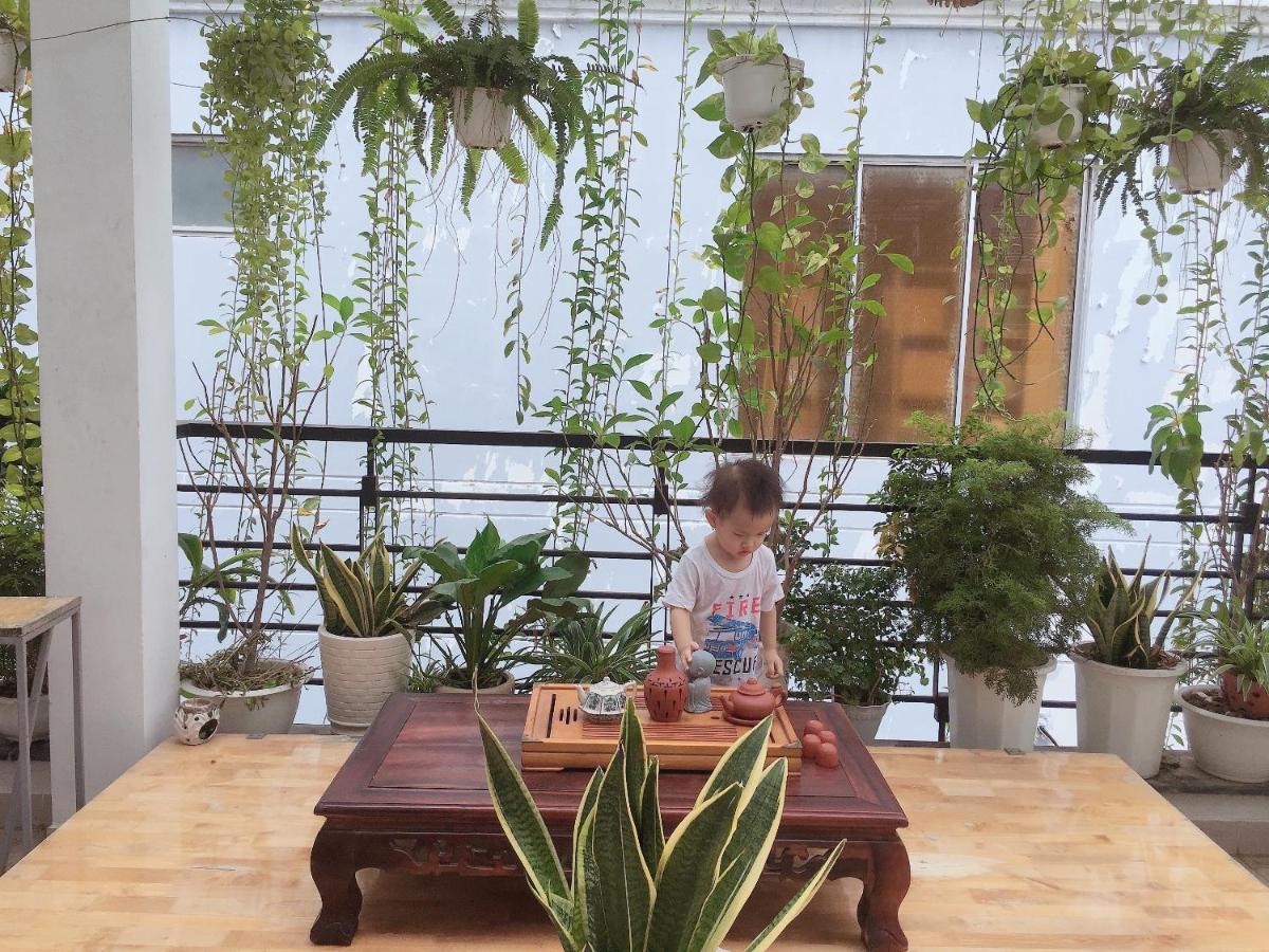 Hello Saigon Guest house 2*