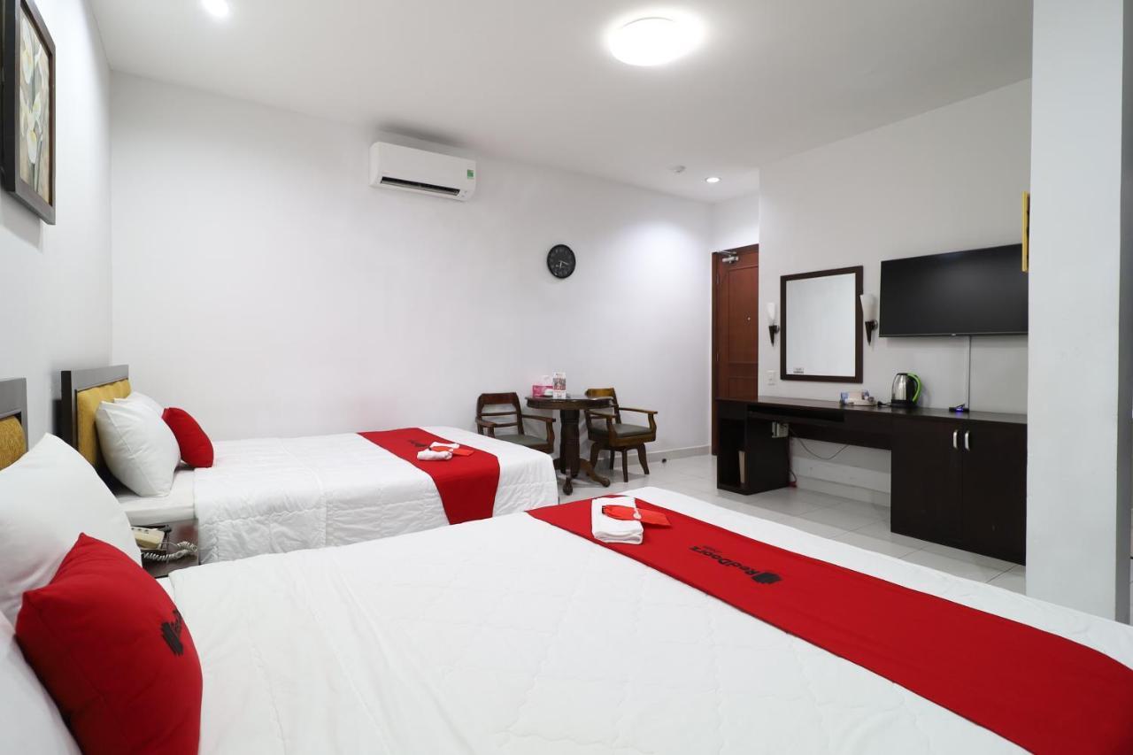 Hotel Reddoorz Saigon Modern 2 Ba Vi