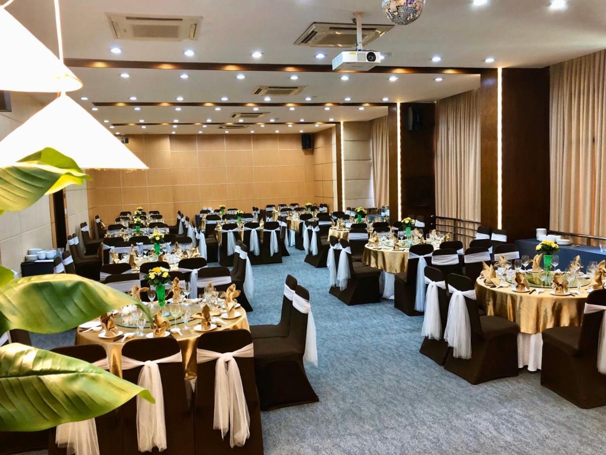 Hotel Vien Dong - Near Bui Vien Walking Street 3*