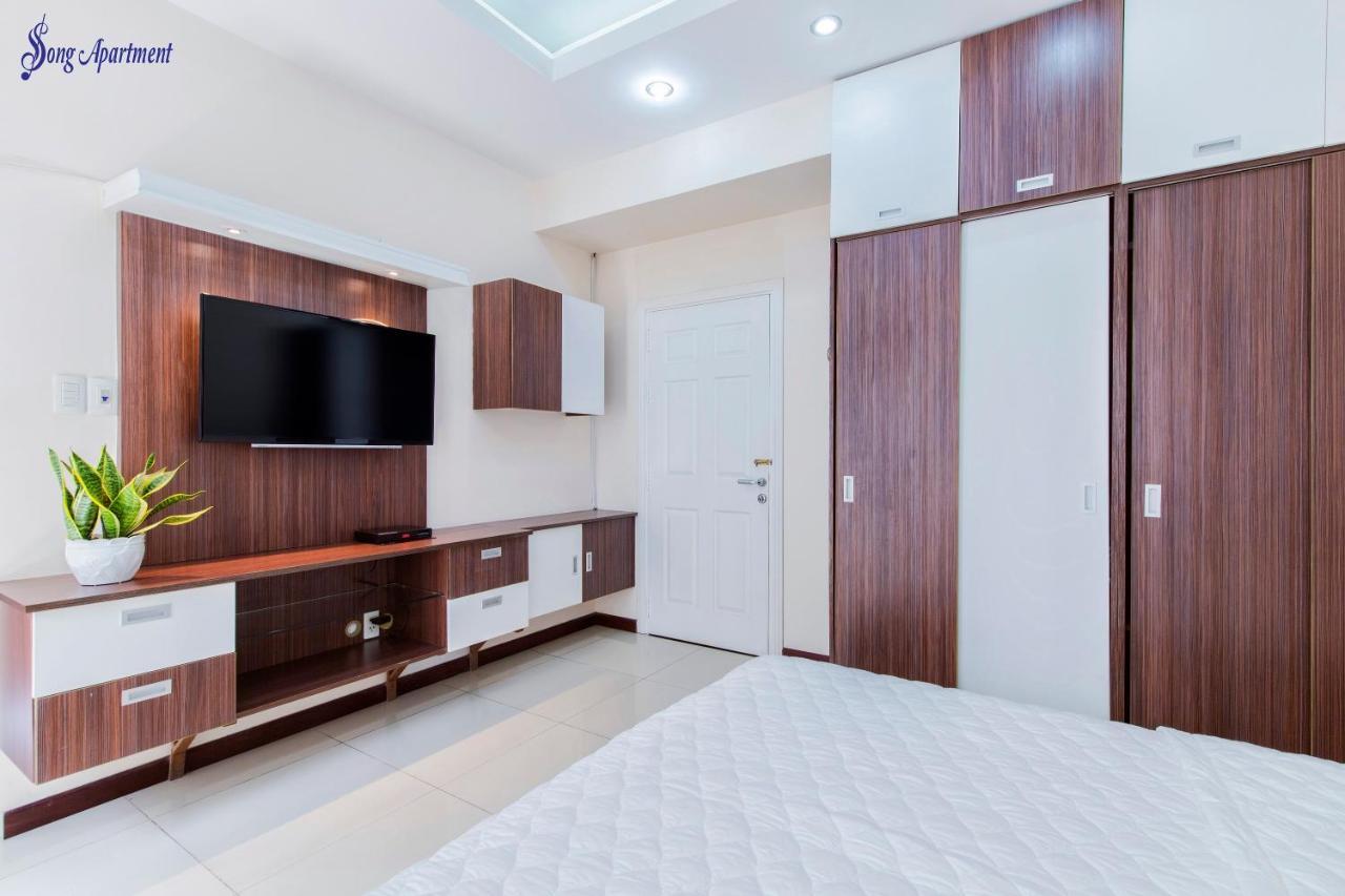 Apartment Song