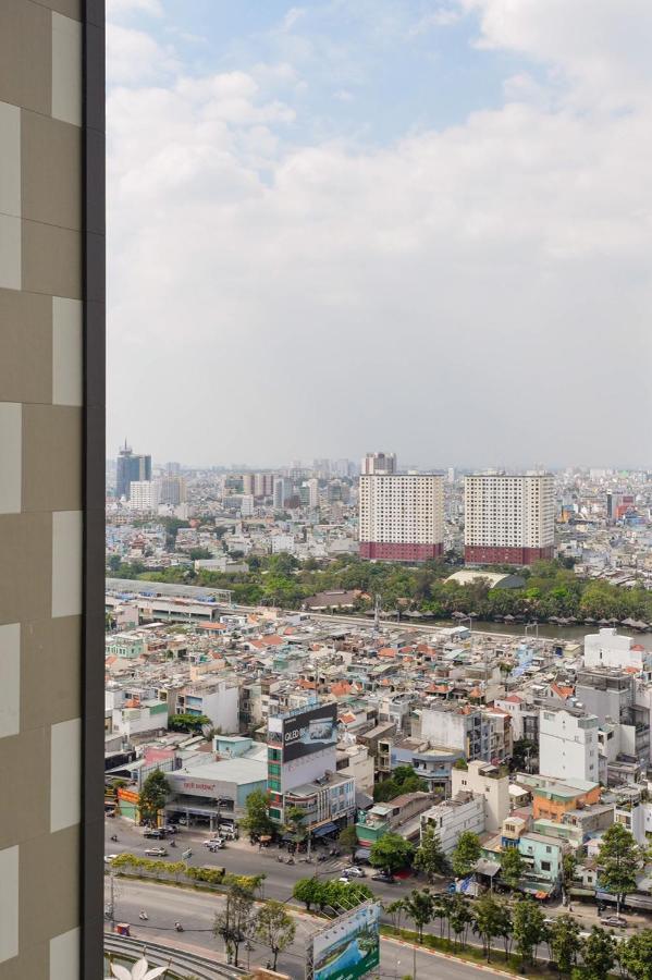 1 Bedroom At Vinhomes Park * Ho Chi Minh City