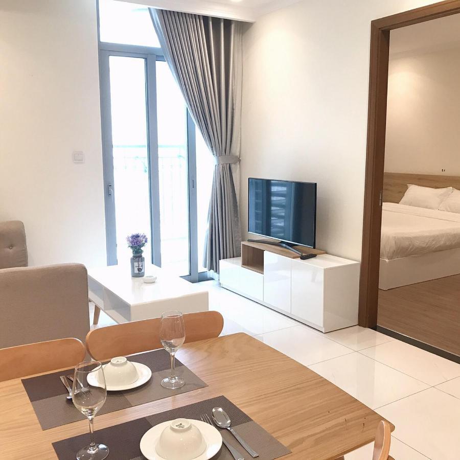 1 Bedroom At Vinhomes Park * Ho Chi Minh City