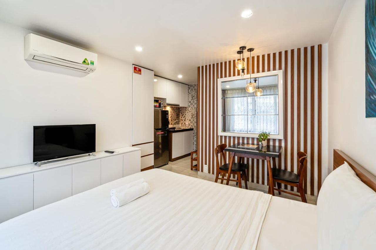 Hotel Lotus Universe