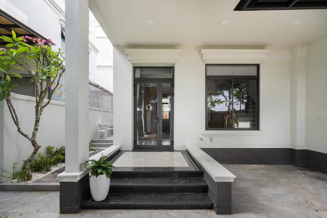 Kn Luxurious Lakeview City
