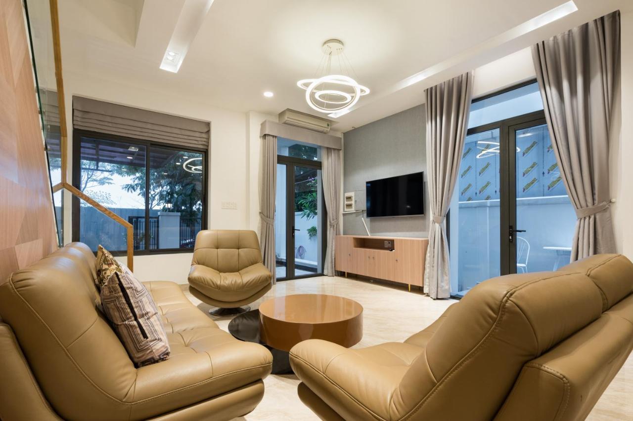 Villa Kn Luxurious Lakeview City