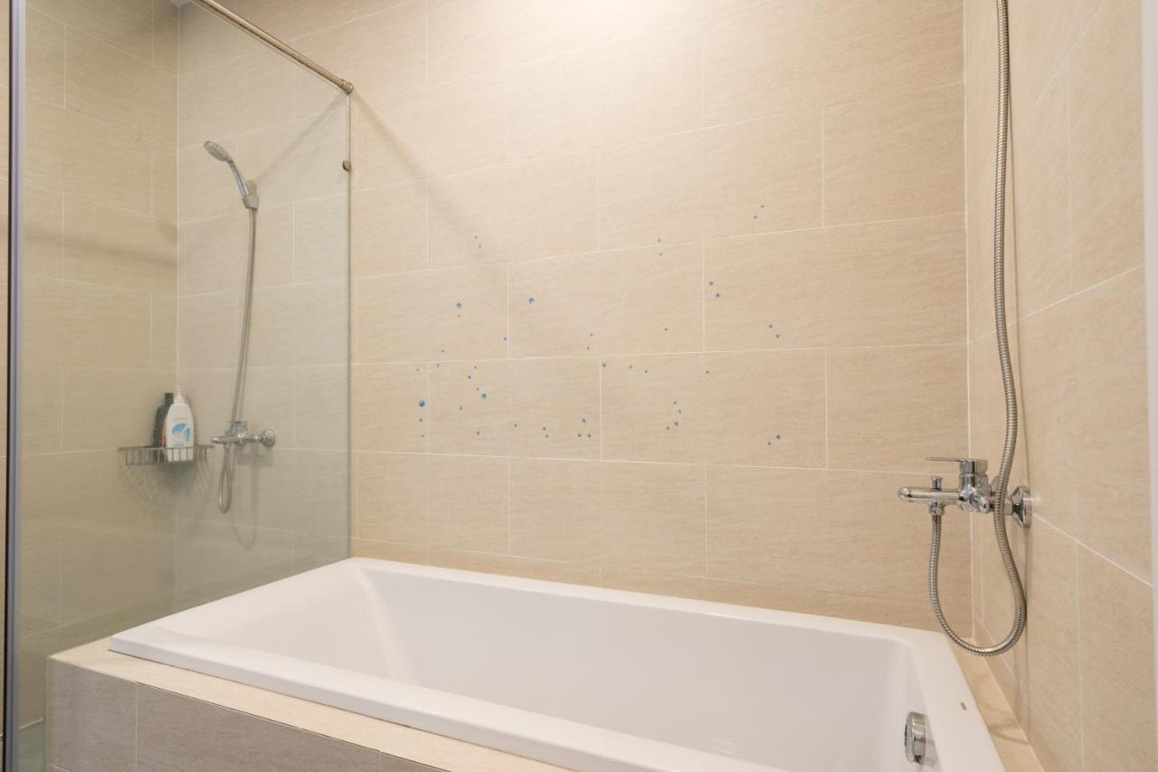 Villa Kn Luxurious Lakeview City *