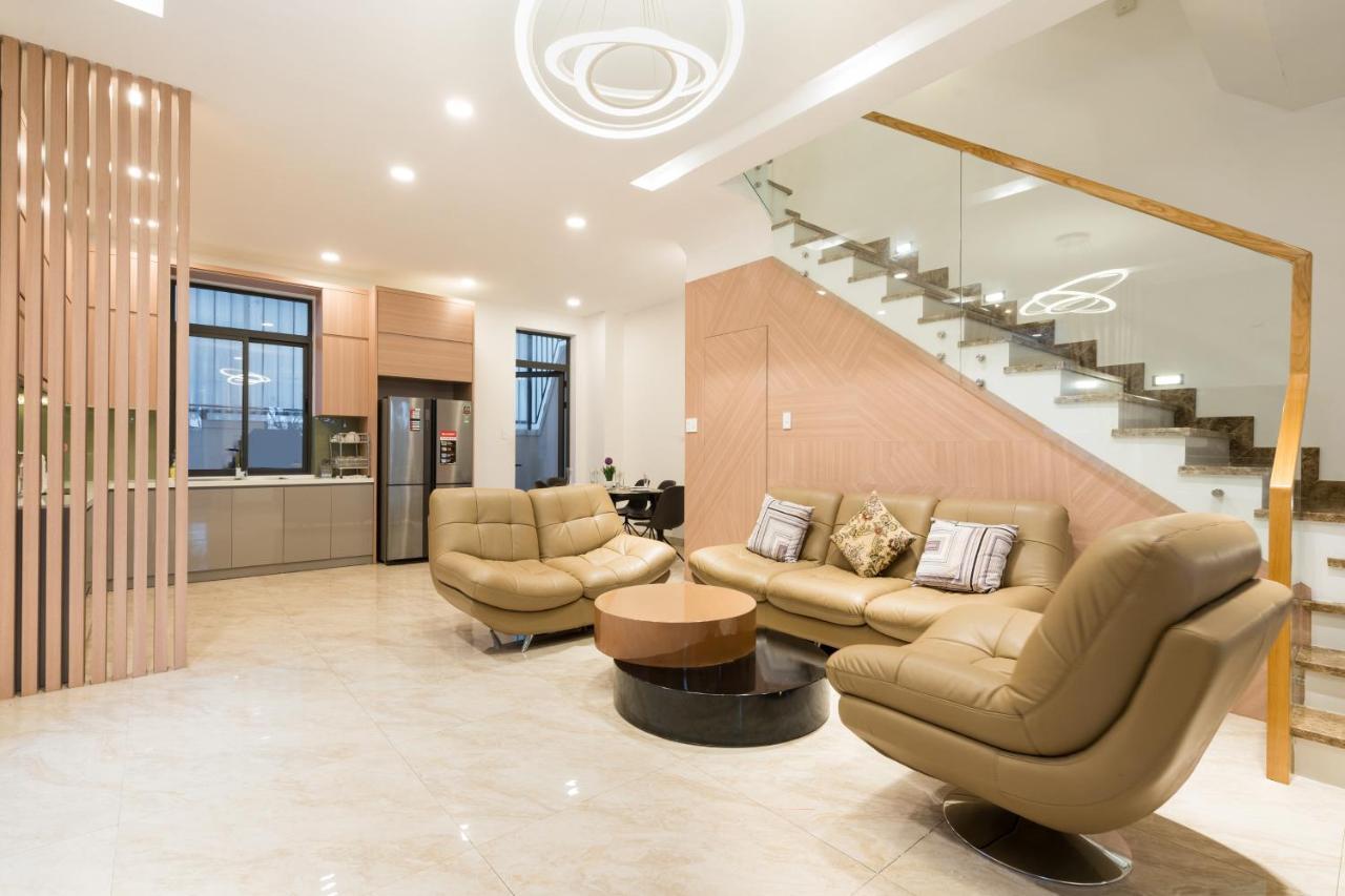 Villa Kn Luxurious Lakeview City