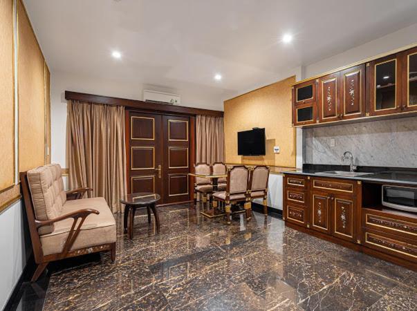 345 Apartment 2*