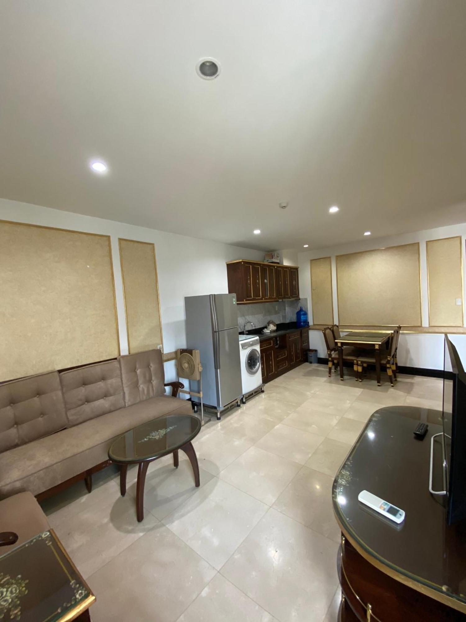 345 Apartment 2*