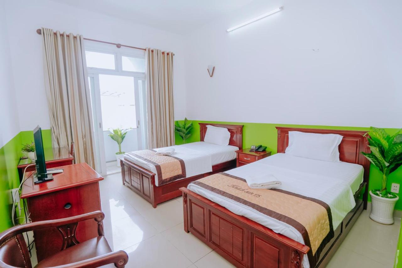 175 Hotel