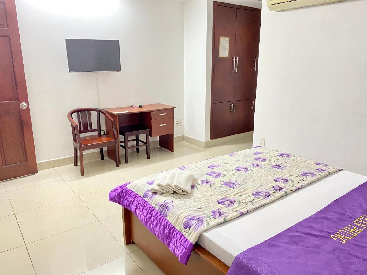 Hotel Tran Phung