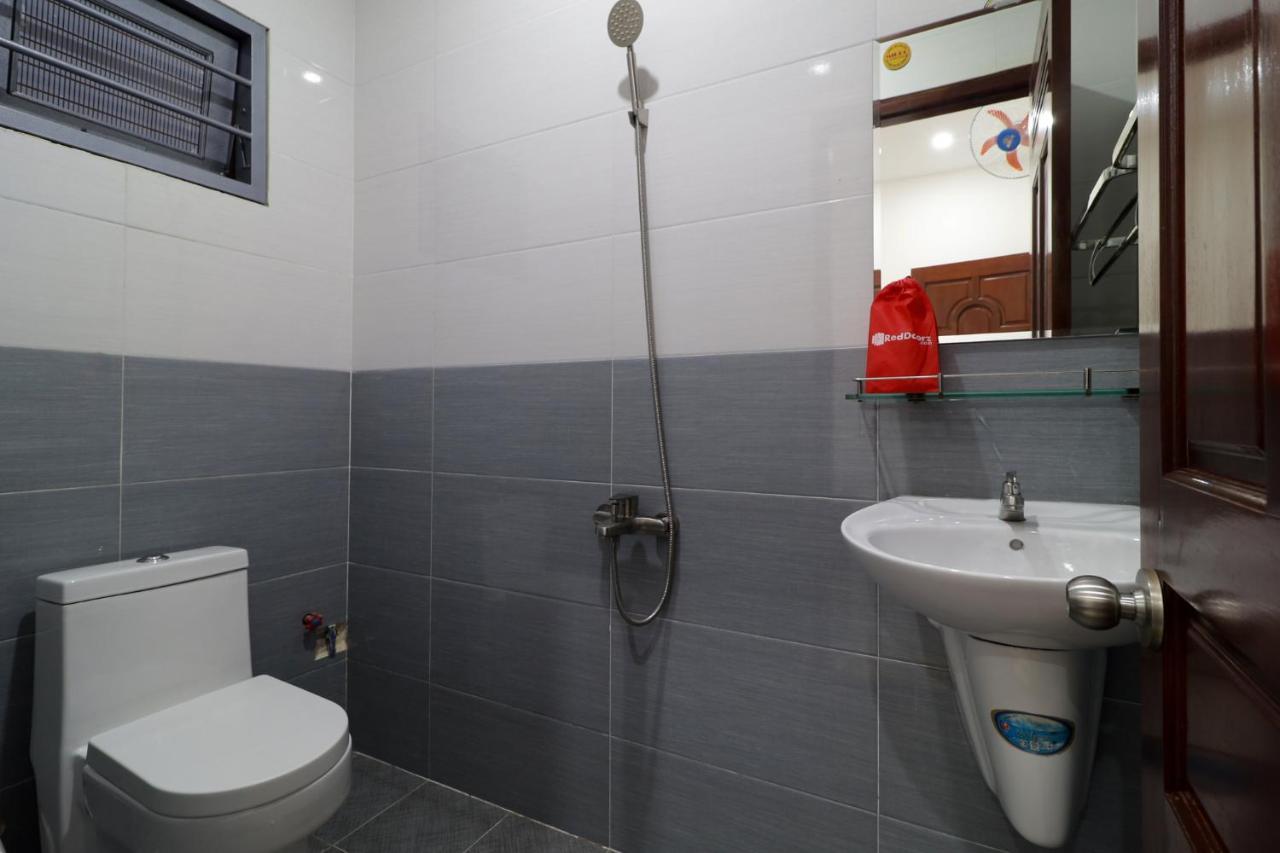 Reddoorz Luxury Vuon Lai Ho Chi Minh City